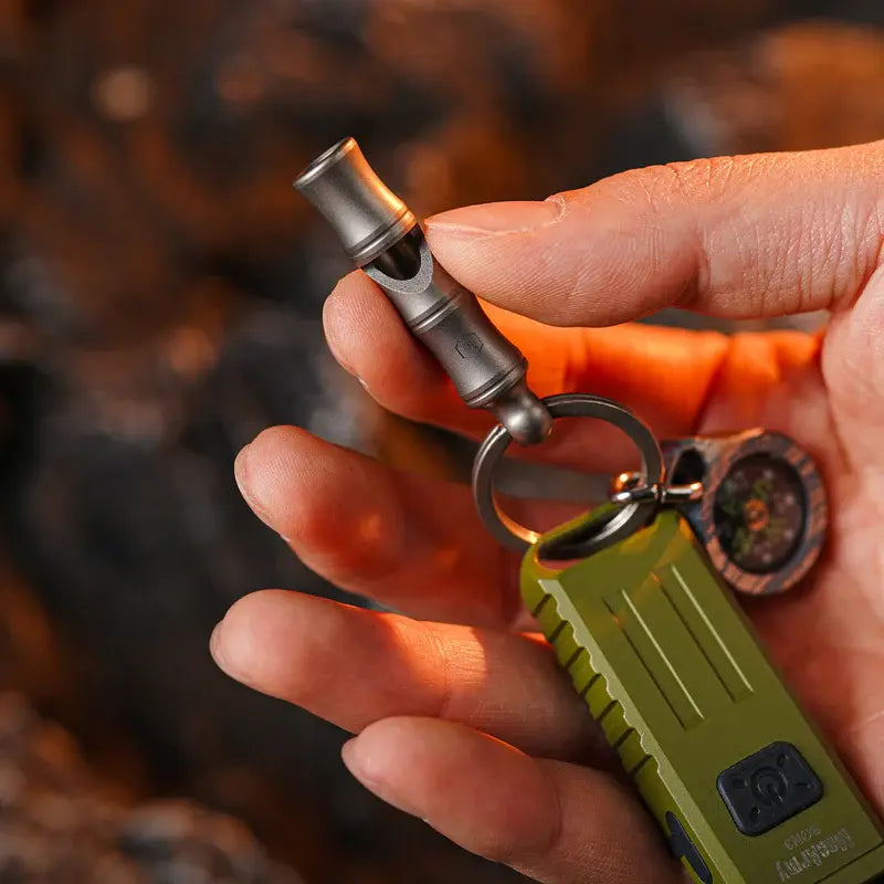 KeyUnity KA55 титаниева EDC свирка за ключодържател - винаги под ръка