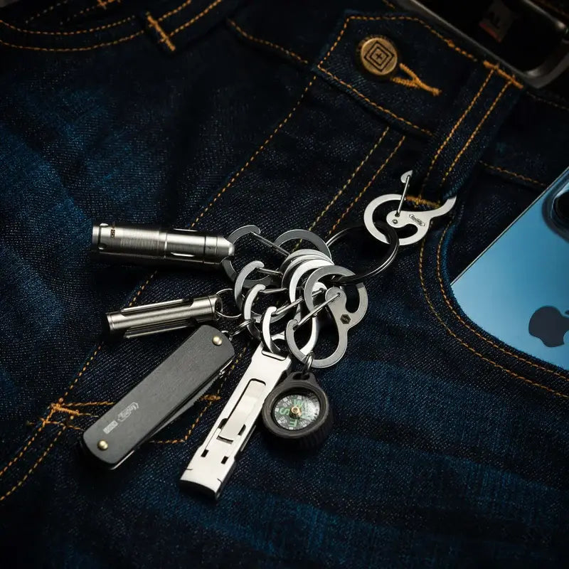 KeyUnity KS05 EDC карабинер с ключове и аксесоари в джоб на дънки